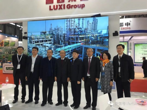 1531896519106391.jpg 领导参观.jpg